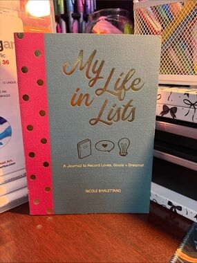 My life in lists - Journal to record loves, goals & dreams - NEW